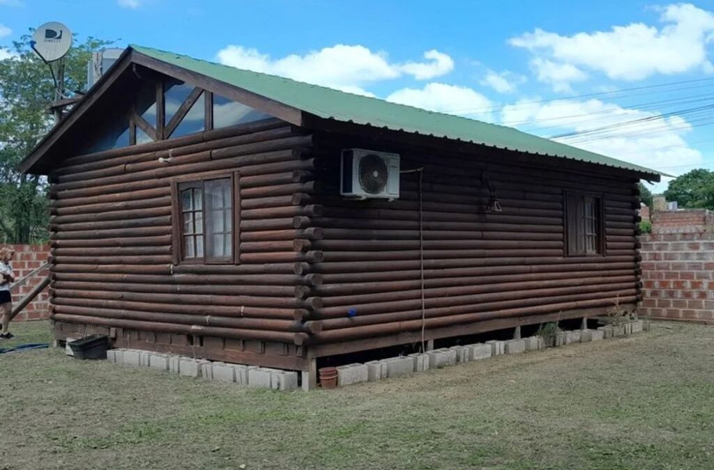 Oportunidad de Inversión y/o Vivienda en Chascomús: Lote Céntrico con Dos Cabañas